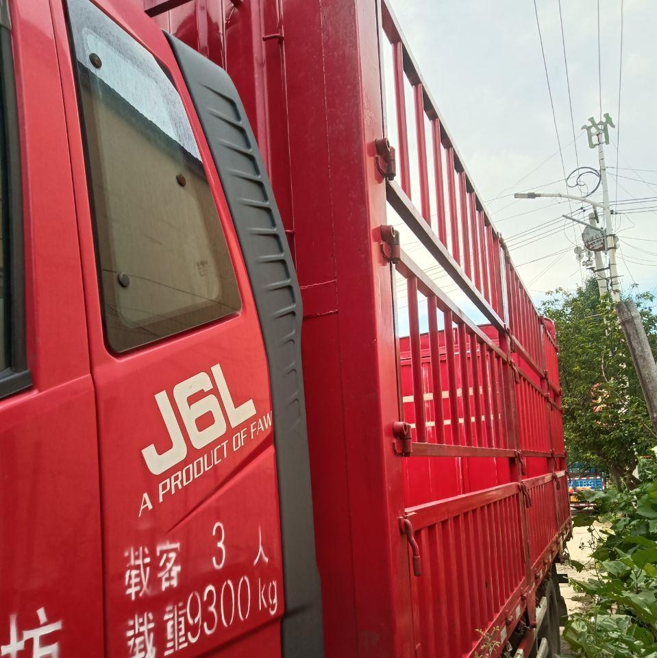 潍坊地区处理解放J6L高栏车