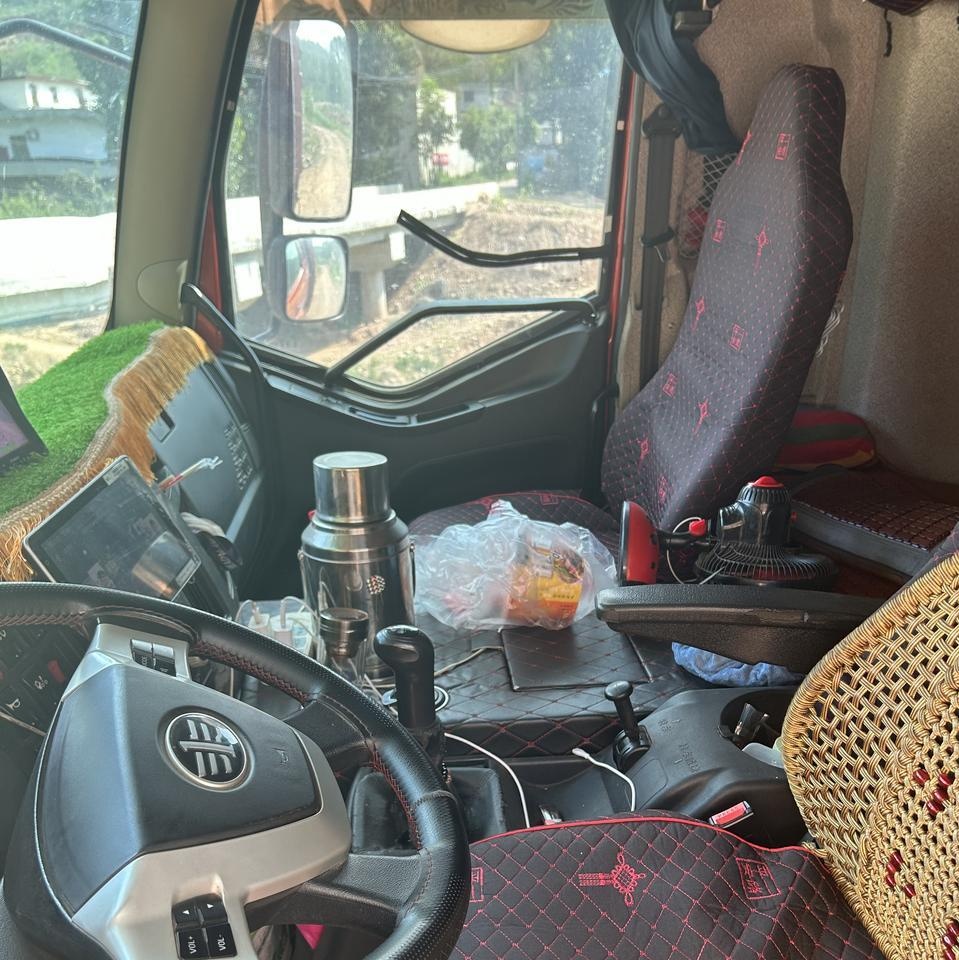 洛阳地区处理解放高栏板车