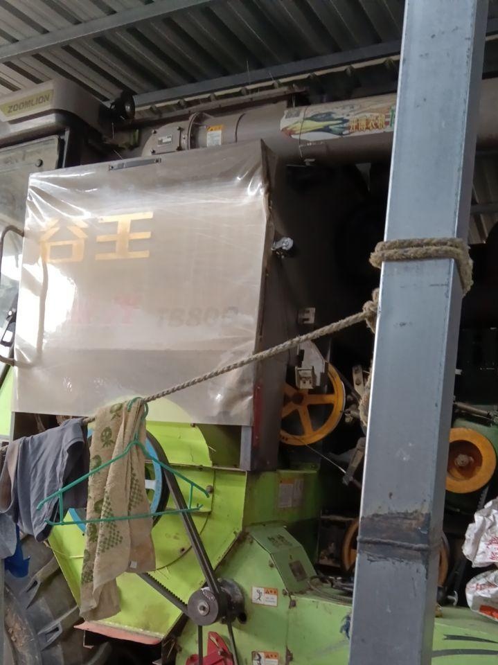 新乡地区处理谷物收获机