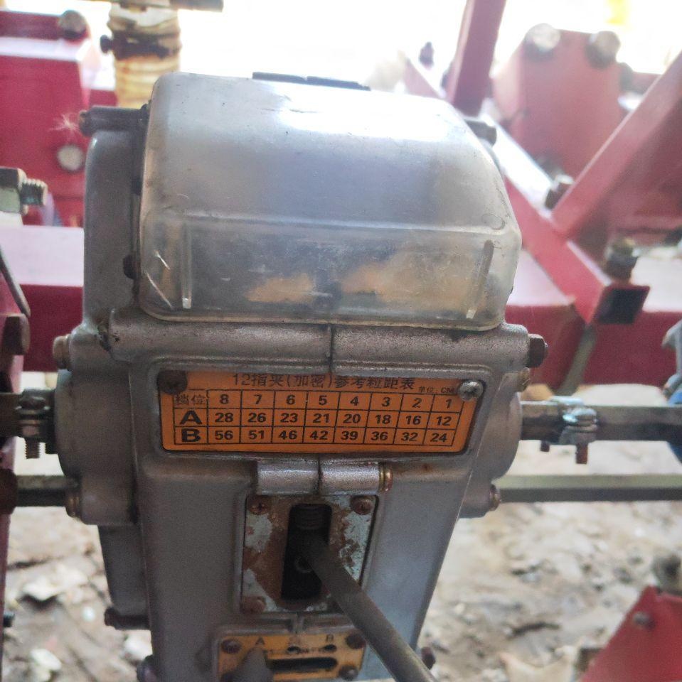 天津地区处理农哈哈玉米指夹式播种机