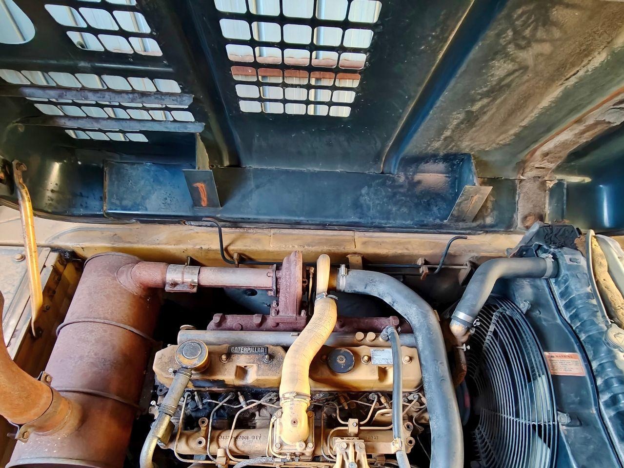 双鸭山地区处理卡特320BL挖掘机