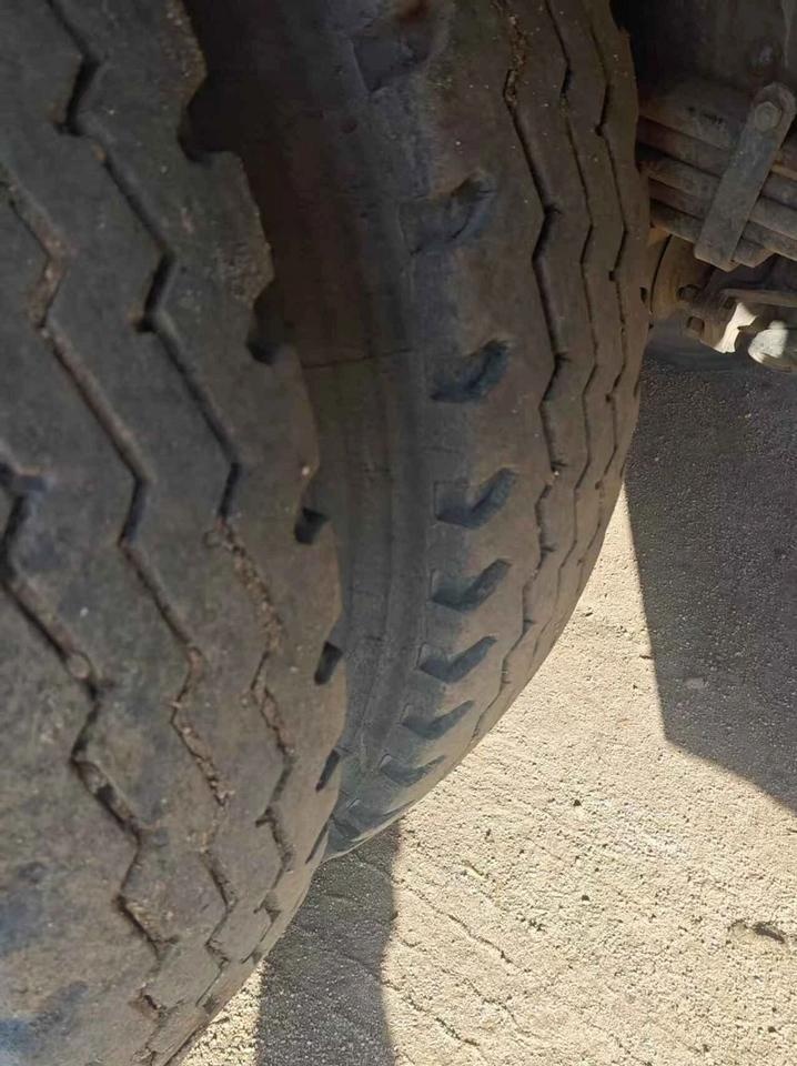 双鸭山地区处理奥驰汽车自卸车