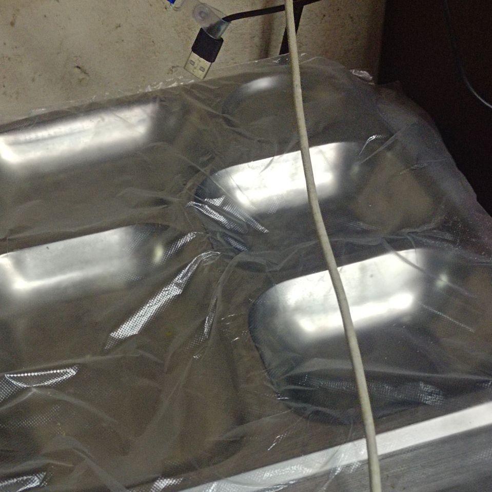 阜新地区处理铁锅炖桌子、电暖气、切劈柴的油锯、保温槽、灶台等