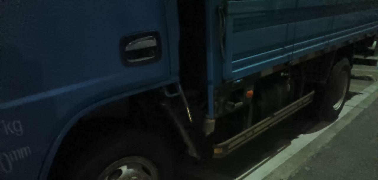 泰州地区处理东风多利卡D5平板车