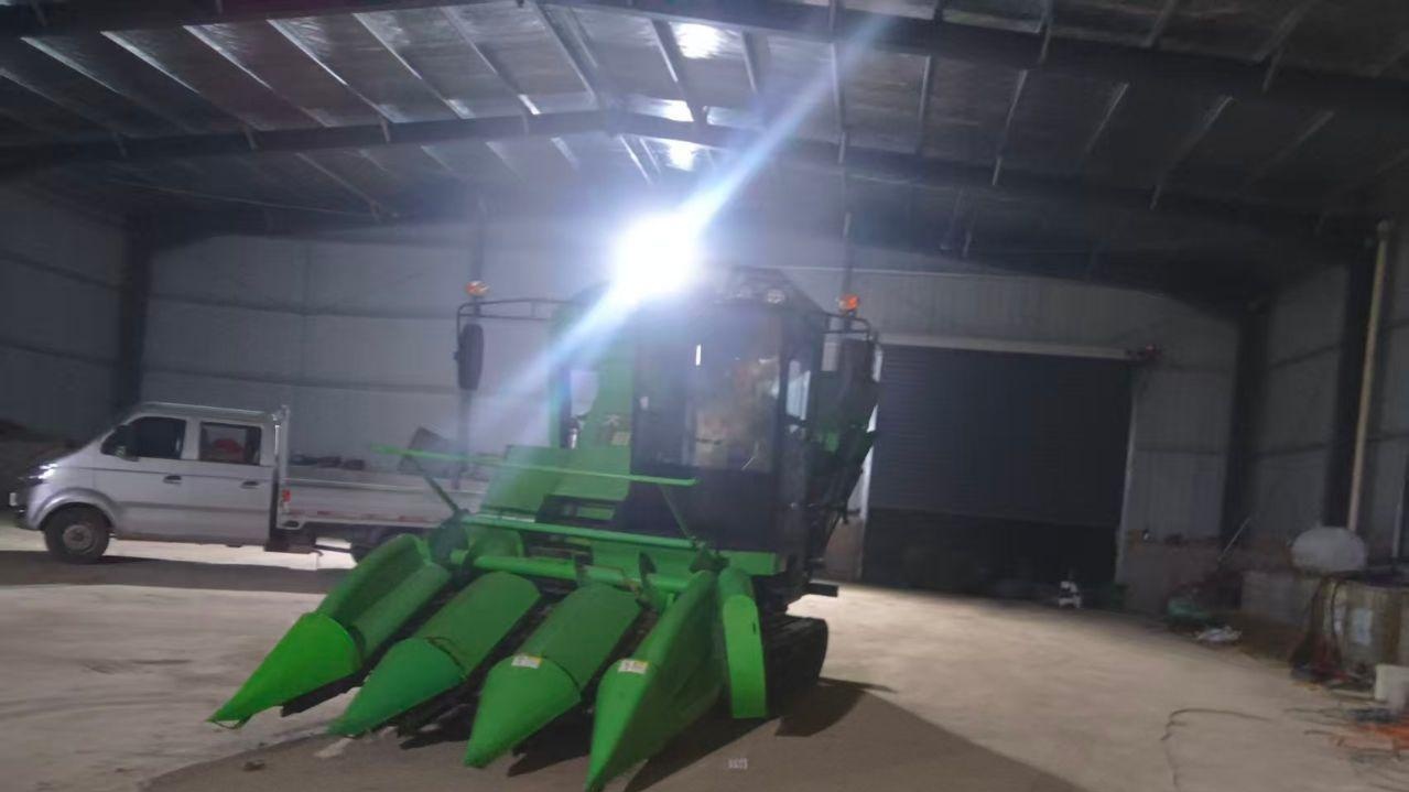 潍坊地区处理25使用的道依茨大启三行履带机