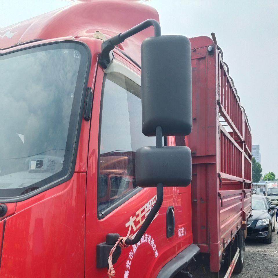 潍坊地区处理解放5.4米高栏车