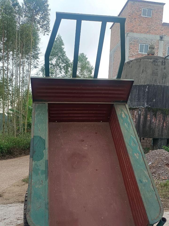 南宁地区处理手扶拖拉机