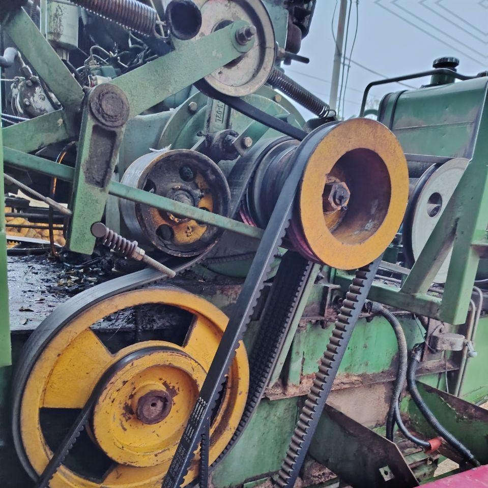 东营地区处理16年的古王60收割机