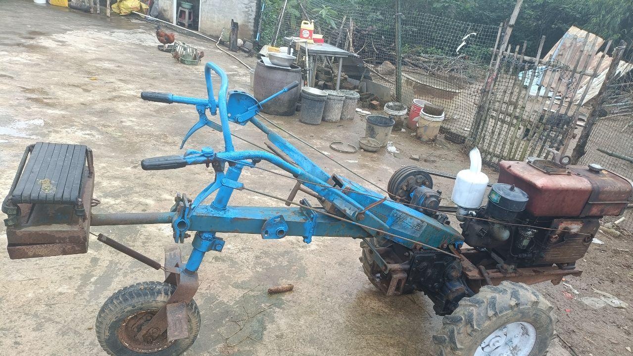 崇左地区处理手扶打田机