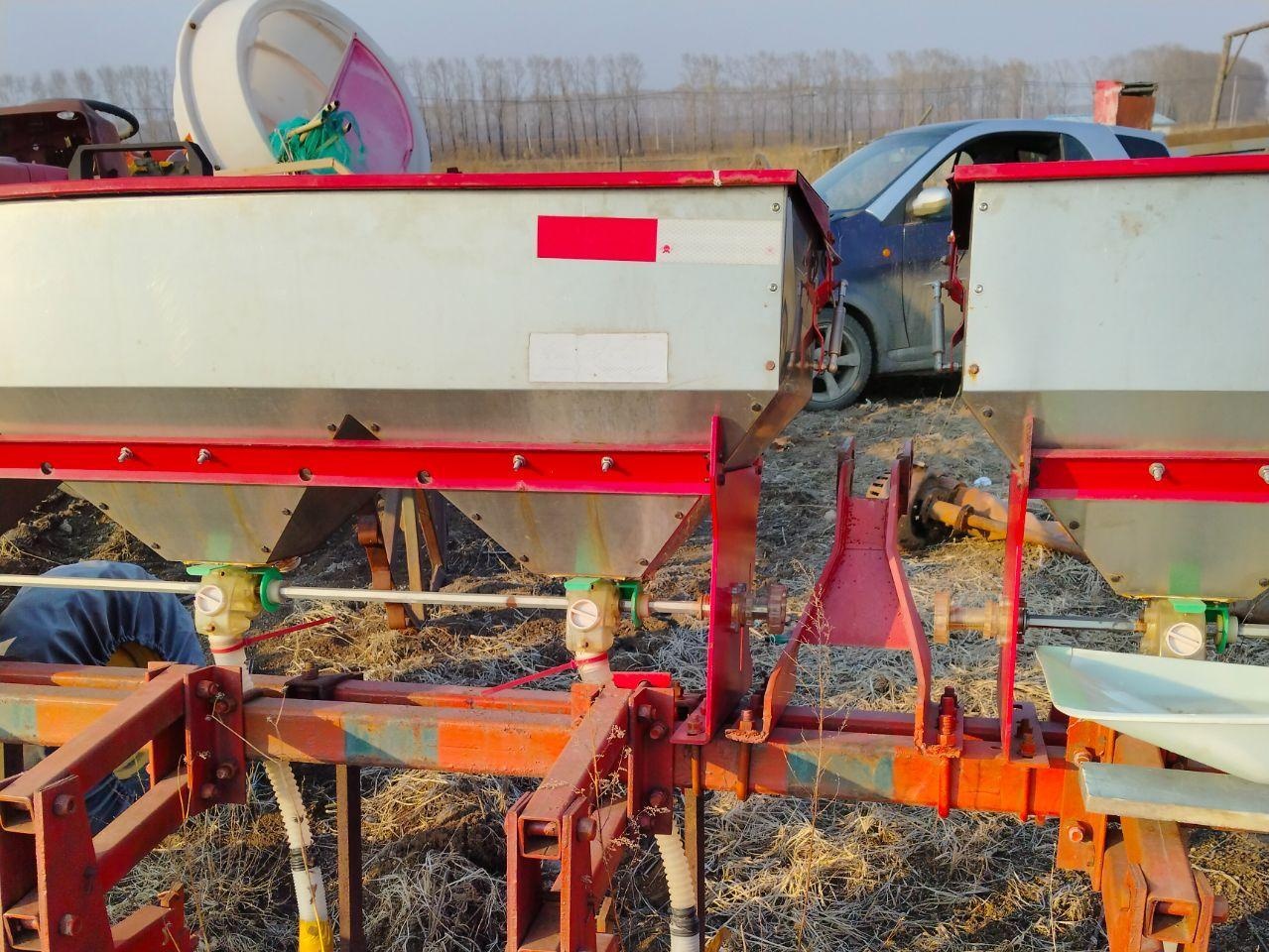 鸡西地区处理七铧六笼中耕机