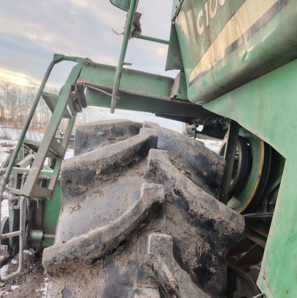 黑河地区处理迪尔收割机