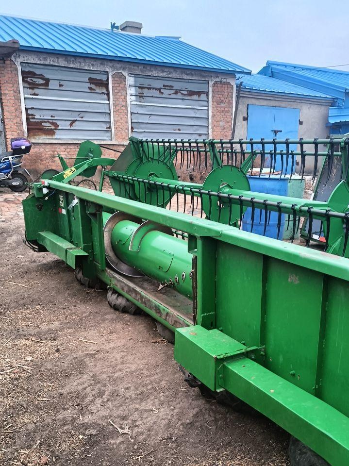 齐齐哈尔地区处理R230收割机