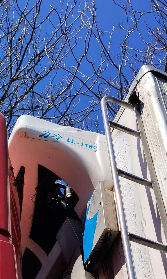 石家庄地区处理东风天龙 9.6米冷藏车 国5