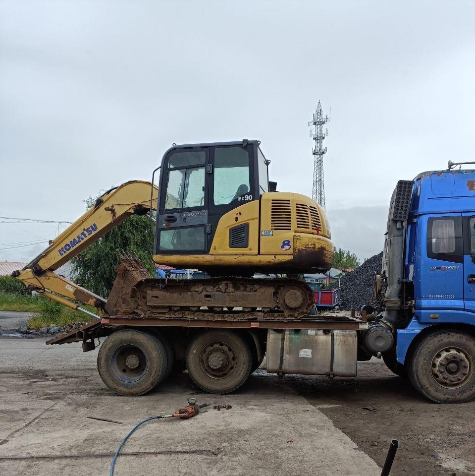 双鸭山地区处理挖掘机勾机板车
