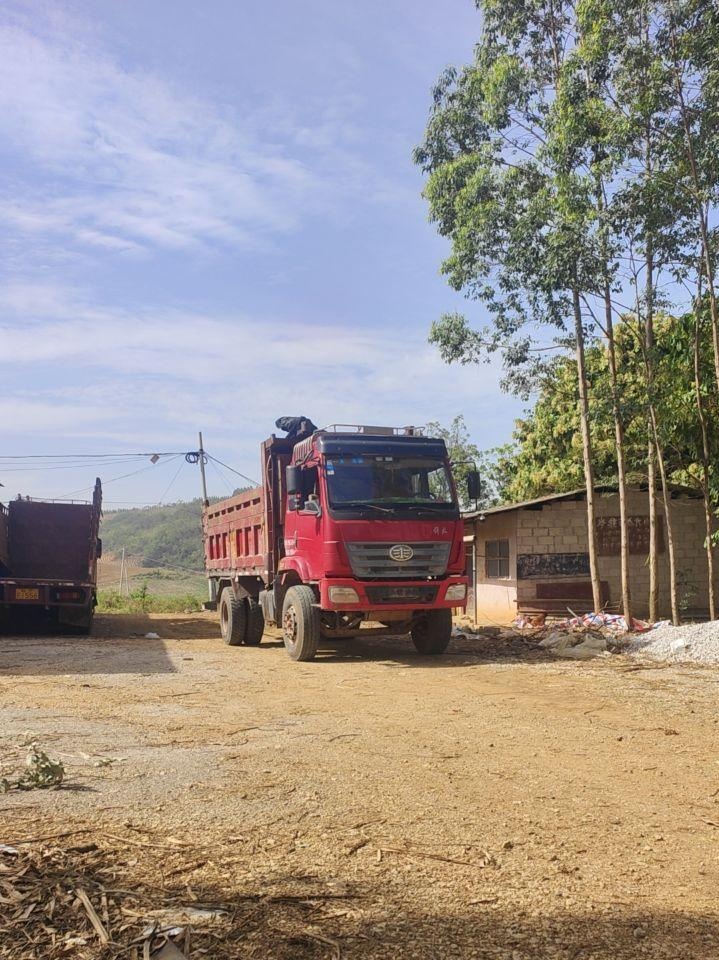 崇左地区处理一汽柳特自卸车