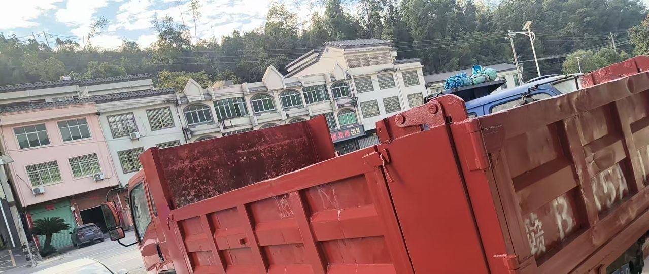 赣州地区处理其他 自卸车 国5
