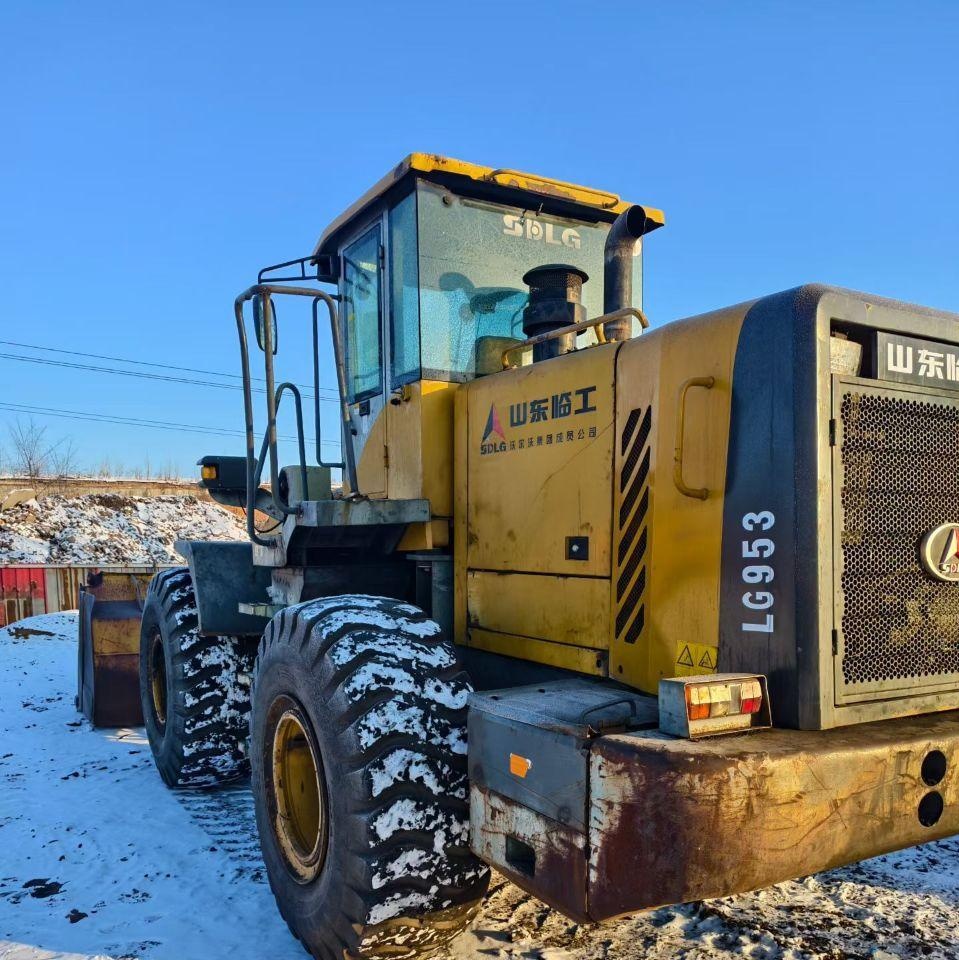 鸡西地区处理11年临工953