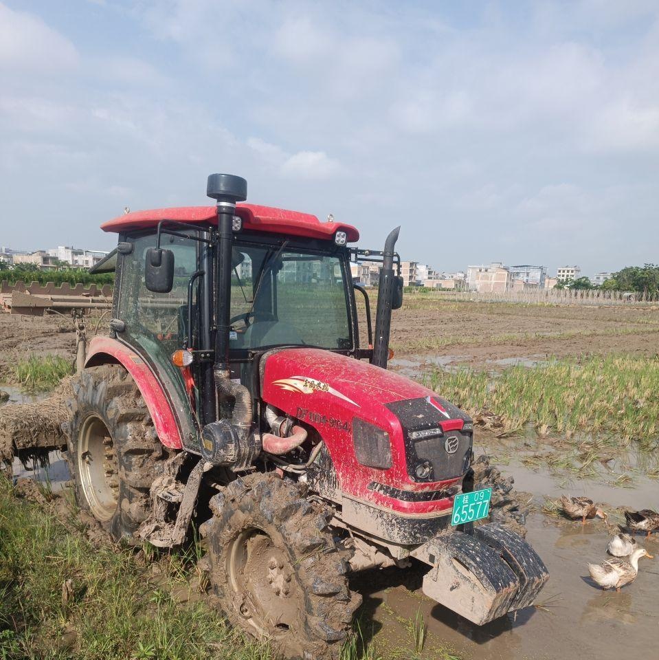 玉林地区处理拖拉机打田机