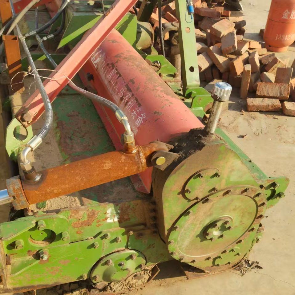 营口地区处理出售黑山兄弟双旋旋耕机一台2.4米