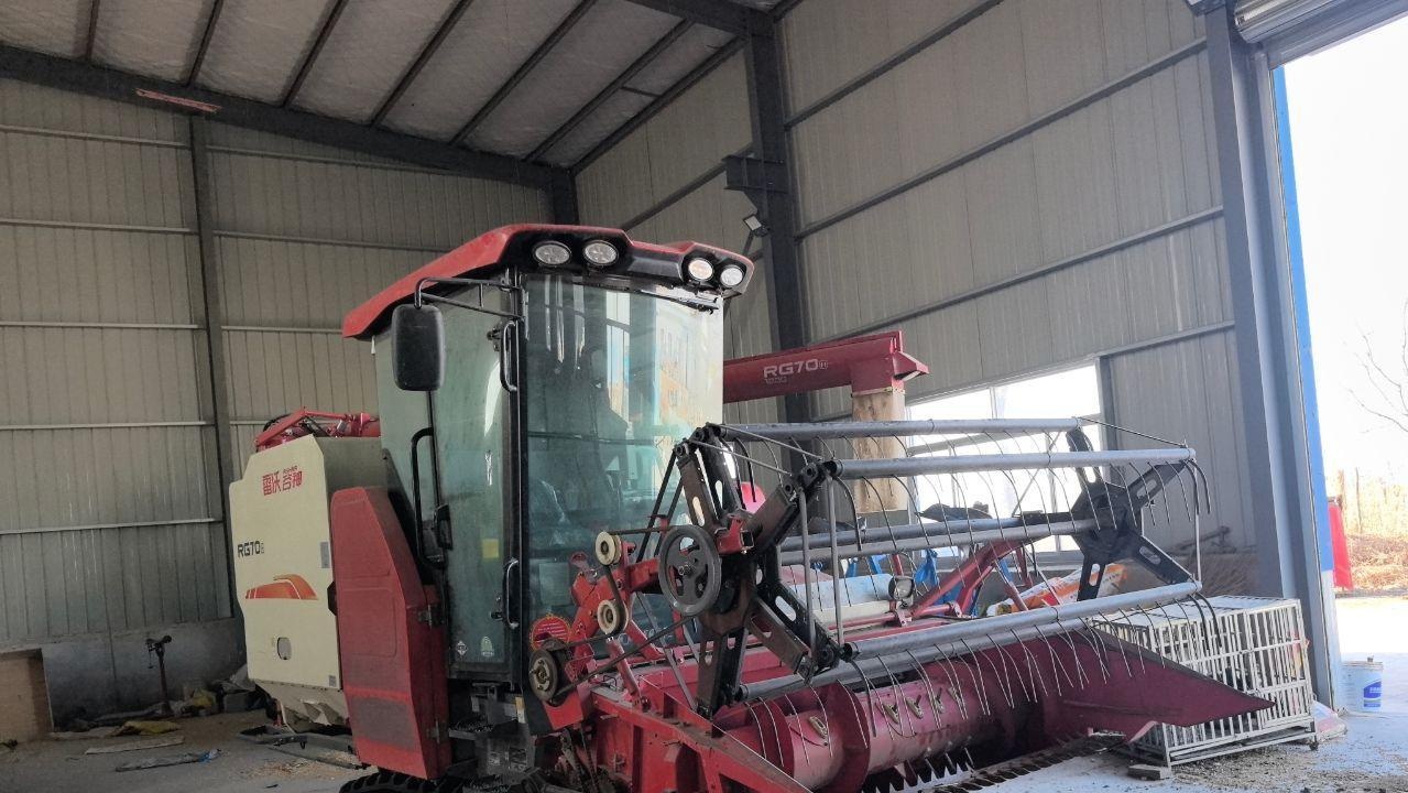 东营地区处理小麦收割机