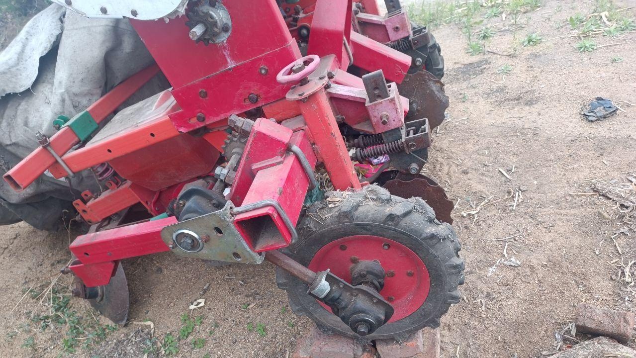 双鸭山地区处理播种机