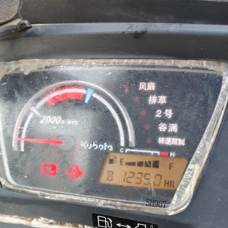 连云港地区处理久保田5100收割机