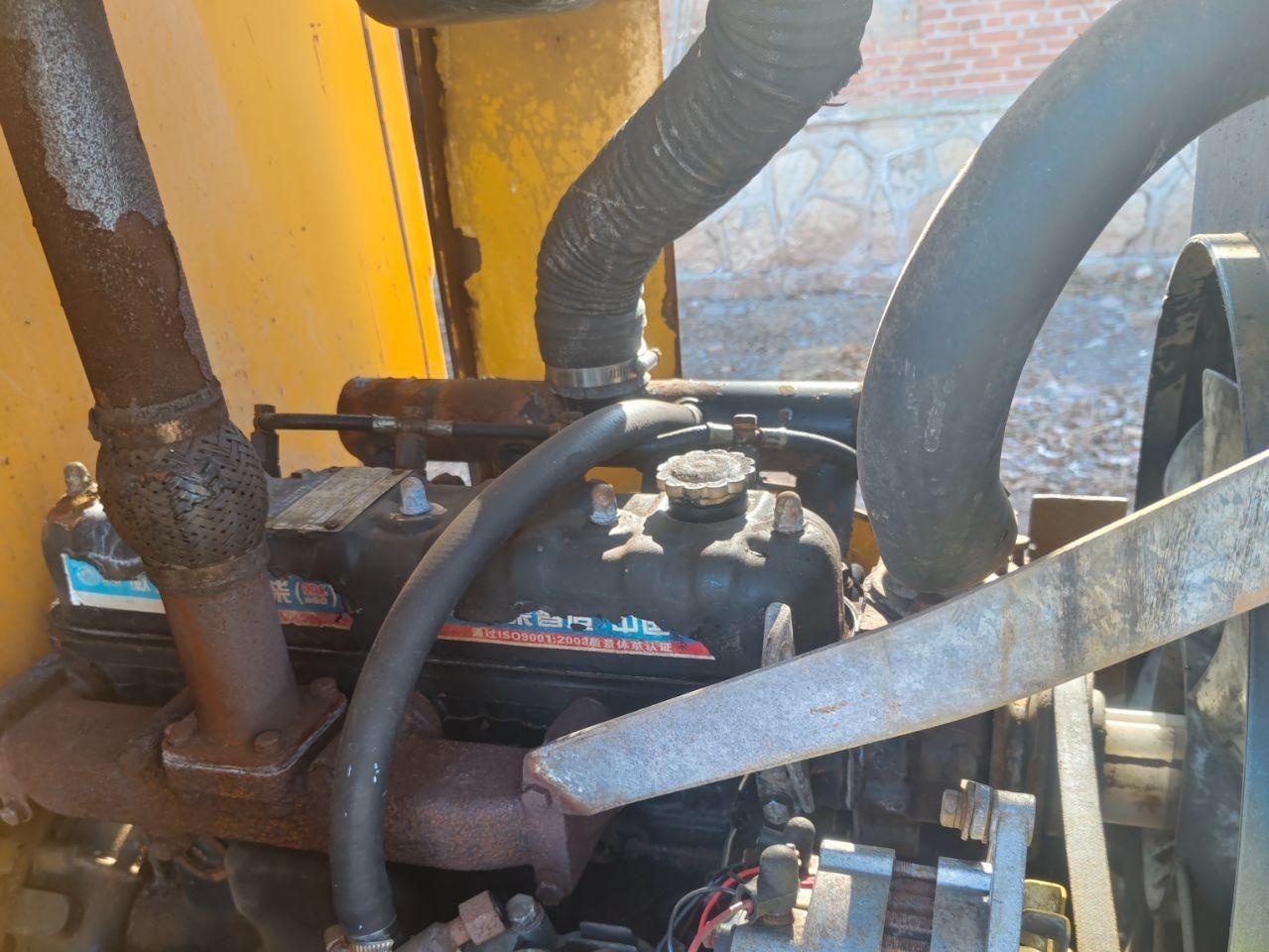 潍坊地区处理19年山峰928铲车