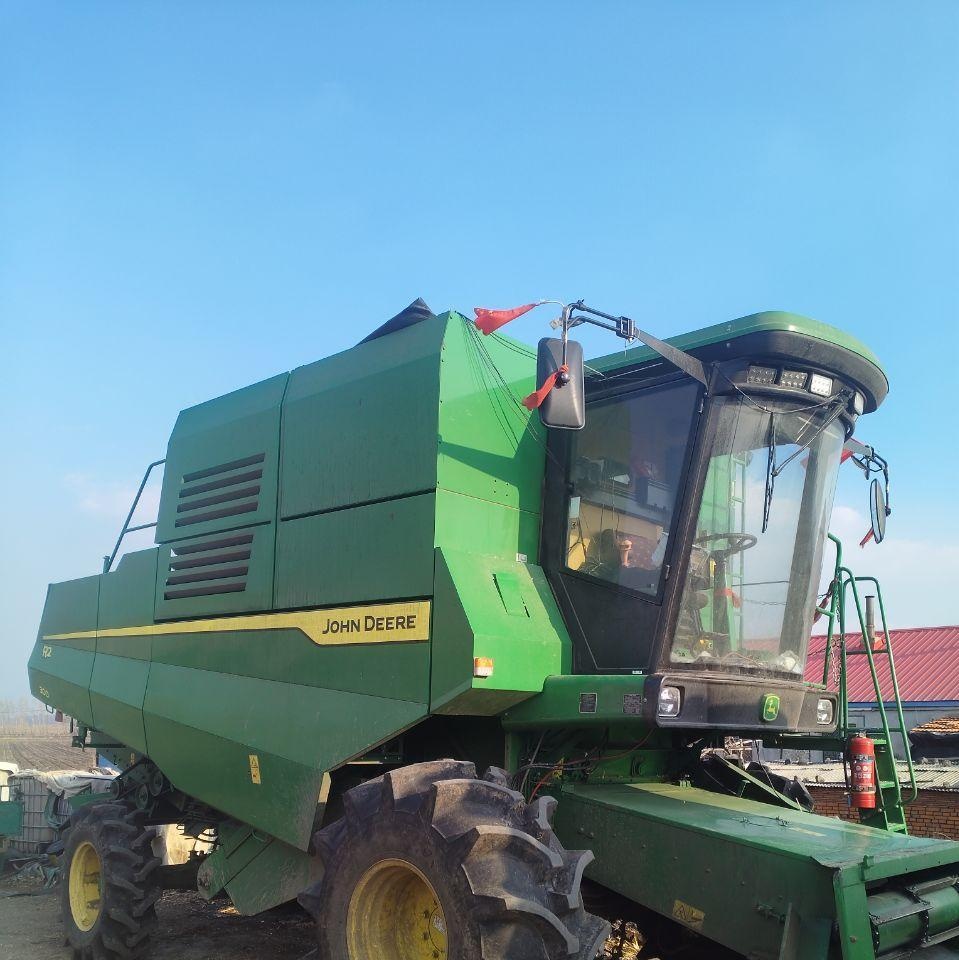 佳木斯地区处理24年液区迪尔2300收割机