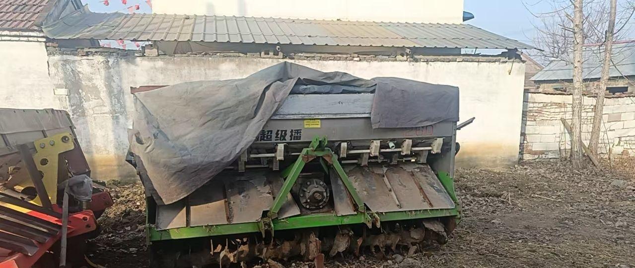 徐州地区处理新款三轴拱地龙免耕播种机