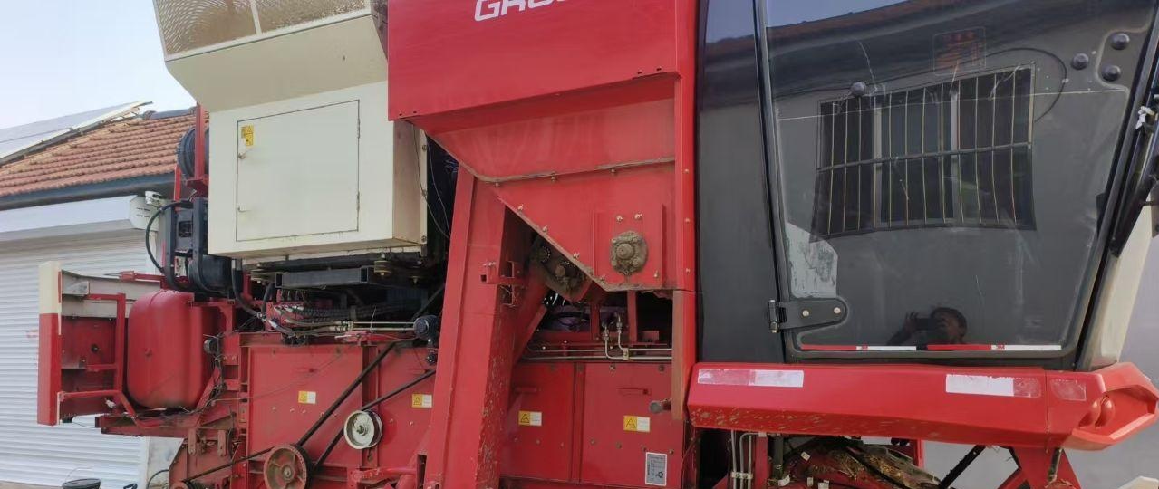 潍坊地区处理雷沃80小纵收割机