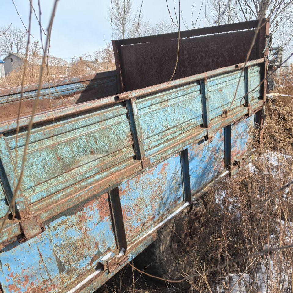 佳木斯地区处理12年泰山404一挂1万轮胎