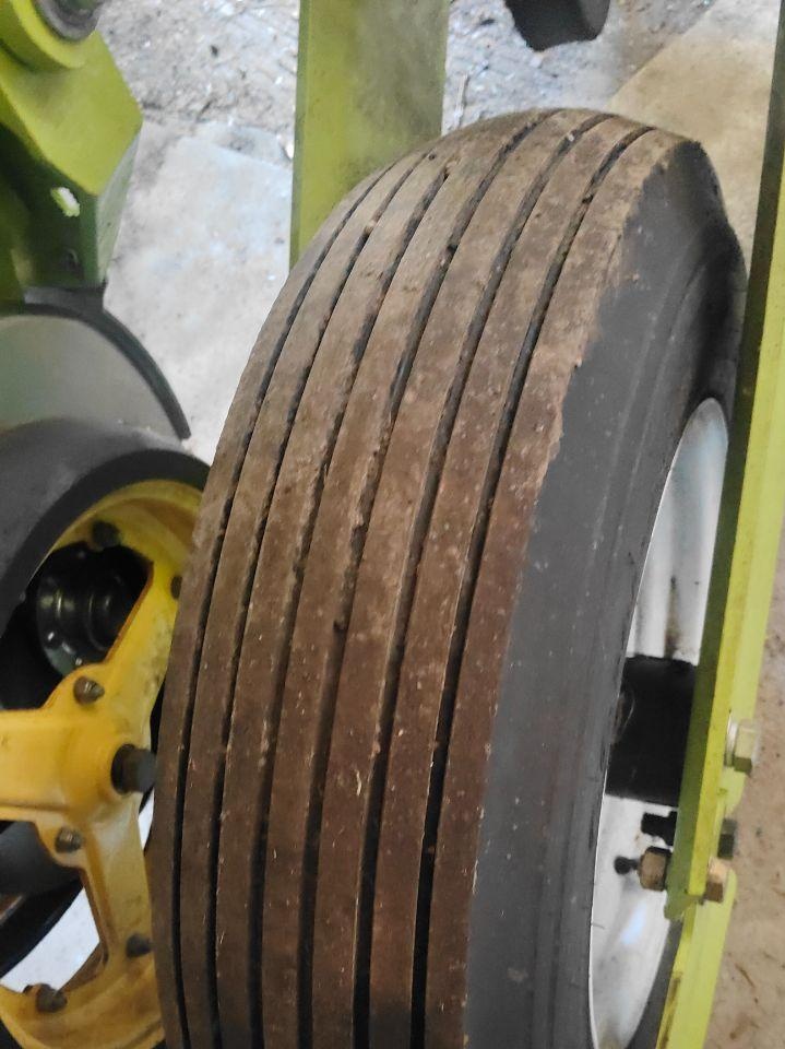 双鸭山地区处理22大为带扫茬机