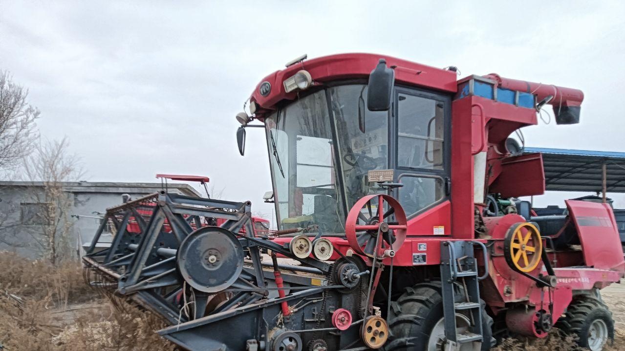 青岛地区处理小麦收割机