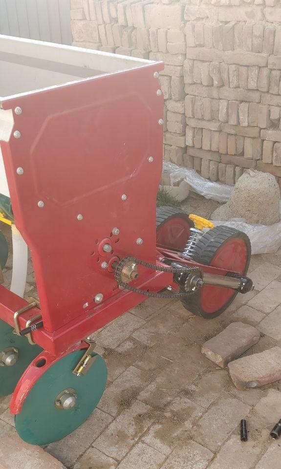 邢台地区处理2米五小麦追肥撒肥一体机