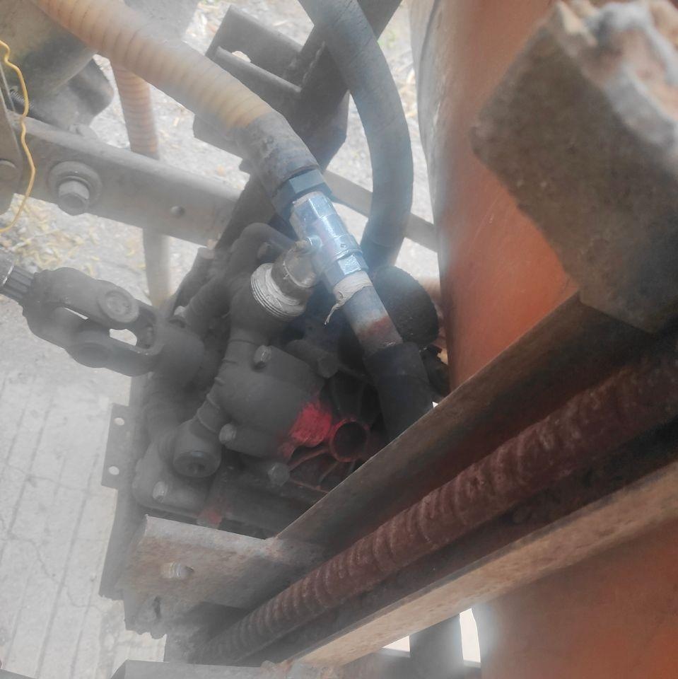 双鸭山地区处理1200斤水16垄打药机