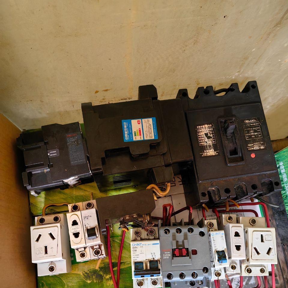 阜新地区处理出售成品铁 管路 电脑定时量液体流量仪 付吸油微机