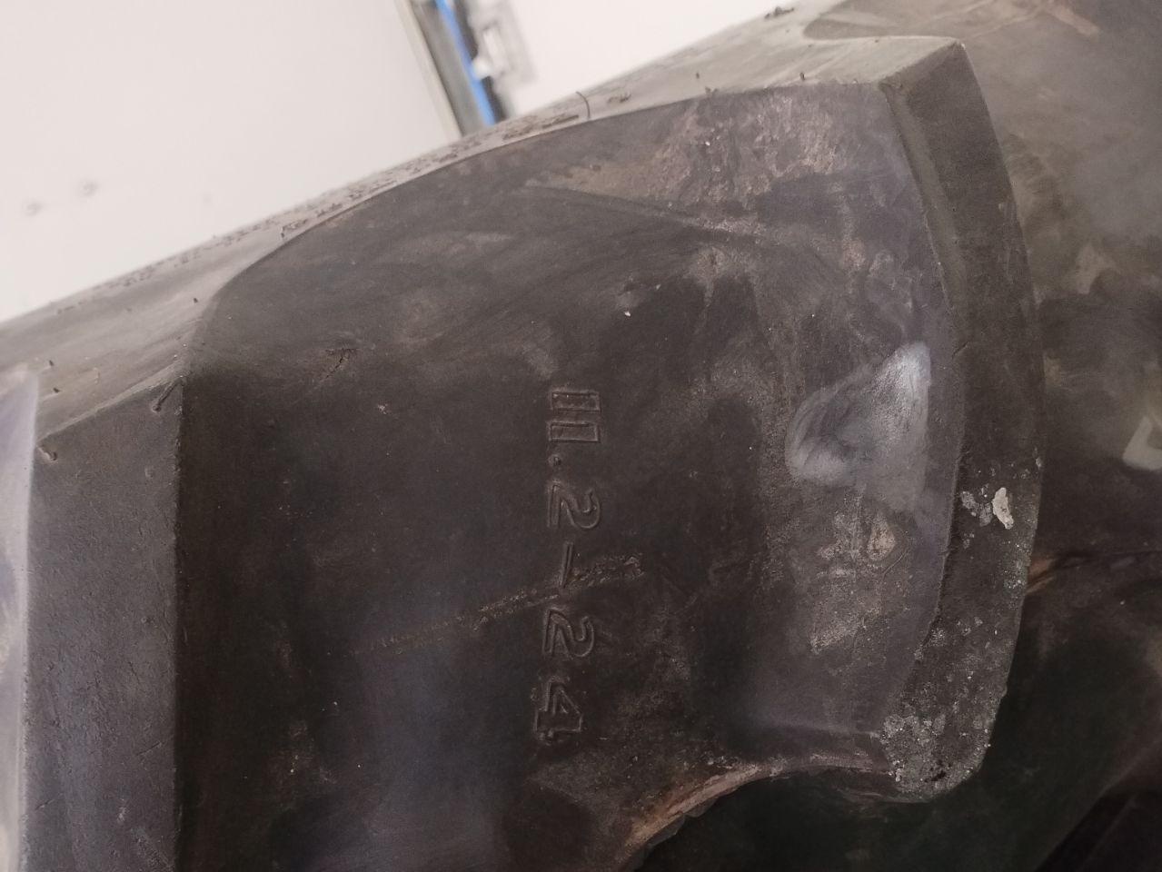 双鸭山地区处理11.2—24农机轮胎