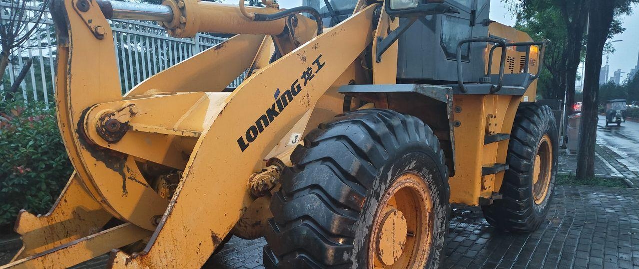 洛阳市地区处理长臂龙工833B