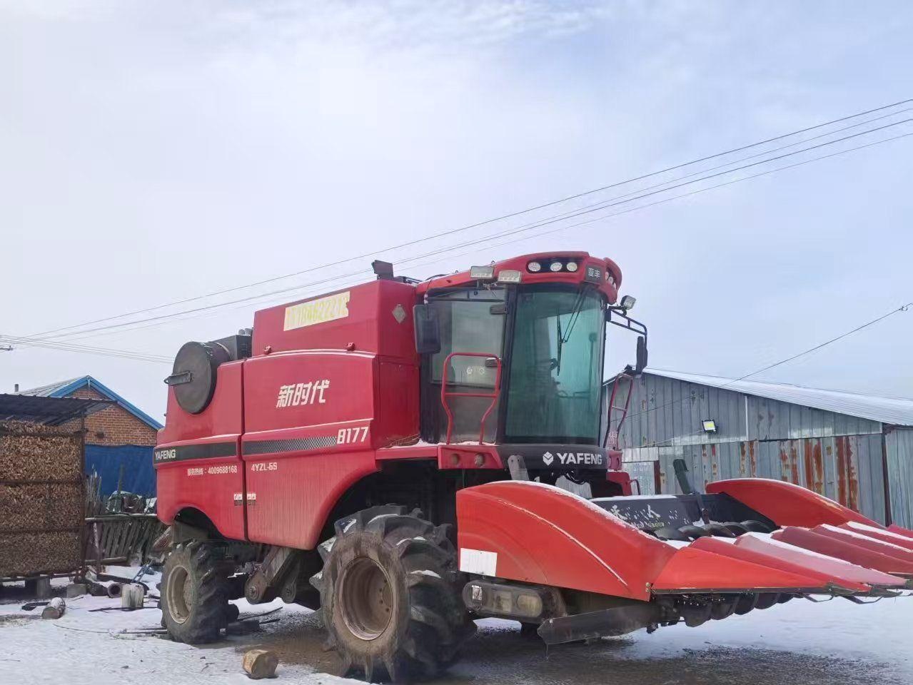 呼伦贝尔市地区处理新时代8177玉米收获机