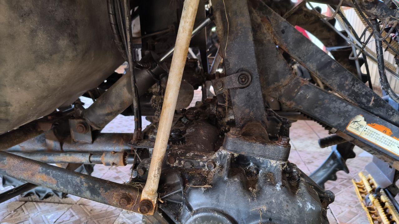 佳木斯地区处理洋马插秧机 带进厂平地轮 侧身施肥