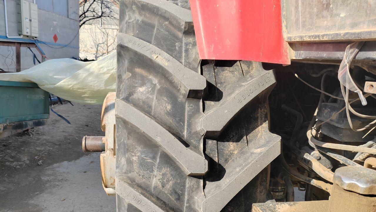 潍坊市地区处理17年东方红拖拉机