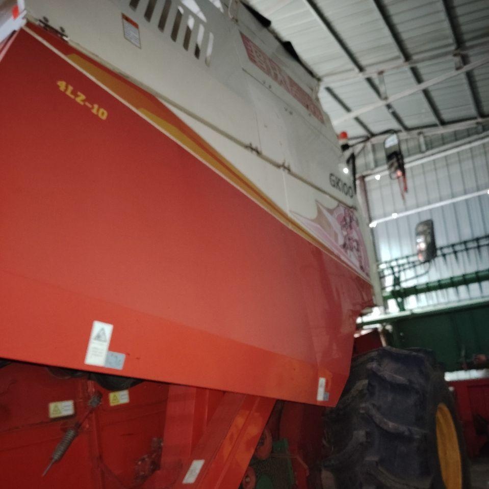 齐齐哈尔地区处理自用两台收割机