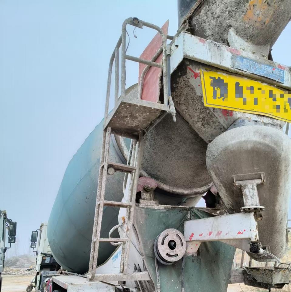 开封市地区处理陕汽德龙 混凝土搅拌车