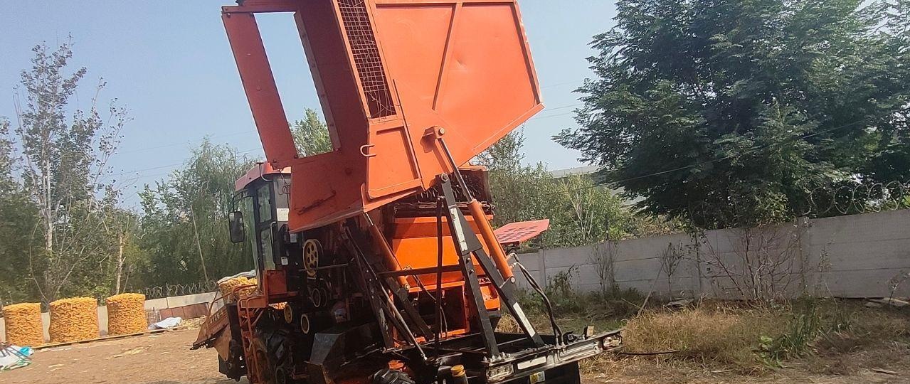 衡水地区处理17年哈克四行玉米收割机