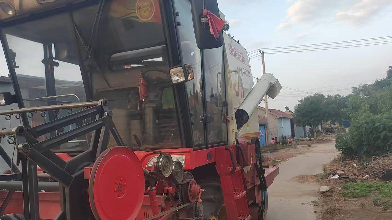 潍坊市地区处理福田GE60收割机