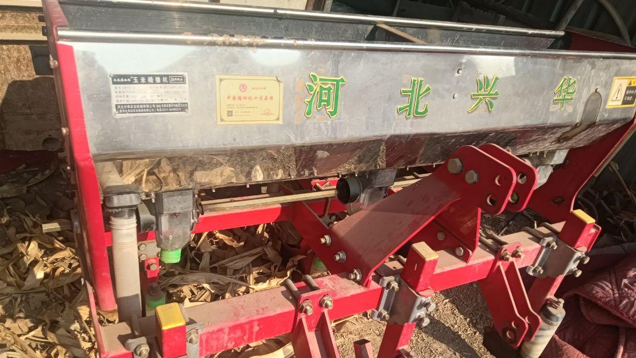 邢台市地区处理玉米小麦播种机