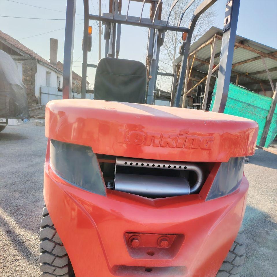 双鸭山市地区处理5吨龙工叉车