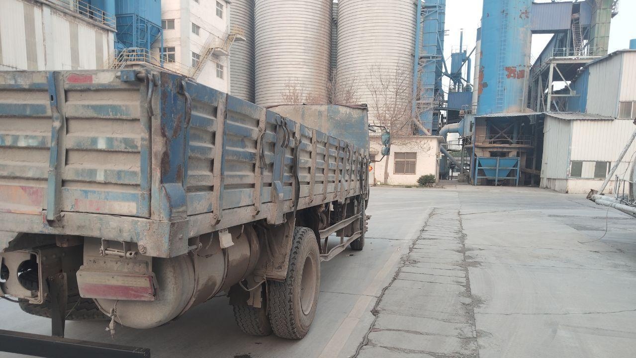 新乡市地区处理奥驰汽车平板车国5