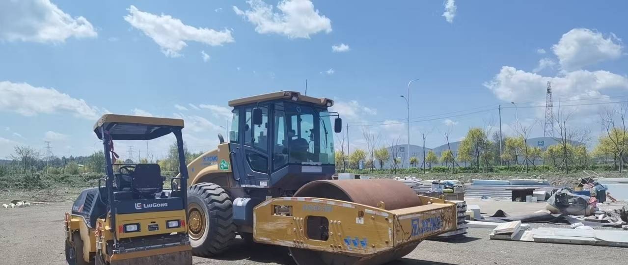 抚顺地区处理出售26吨徐工压路机