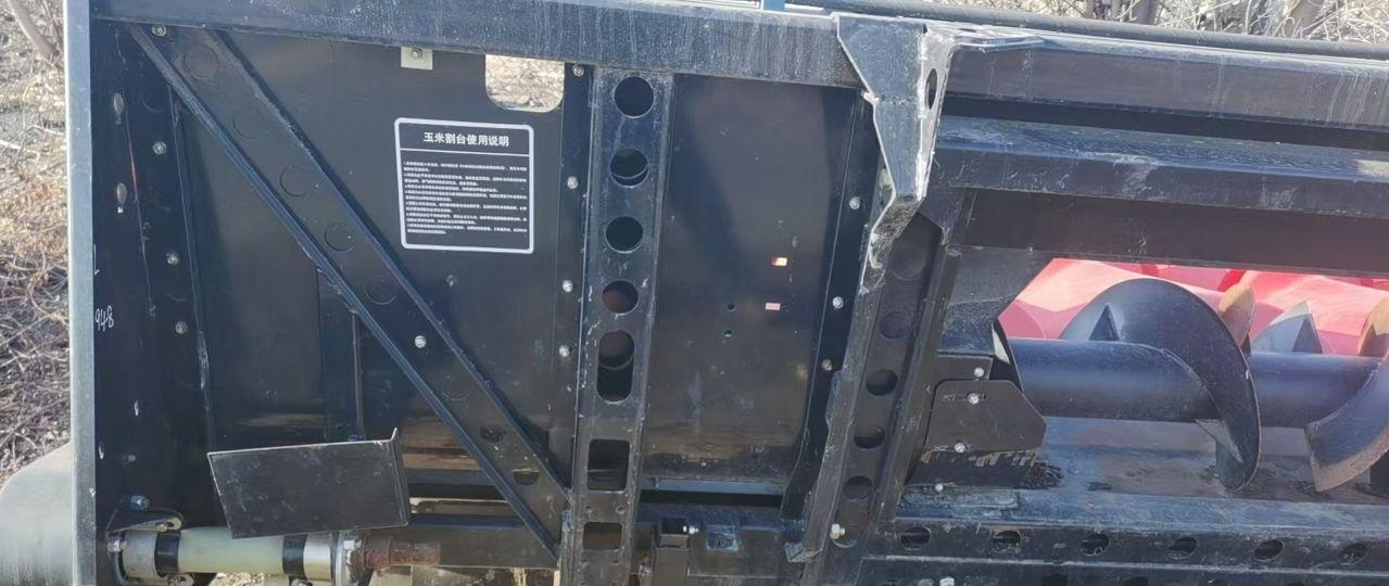 绥化地区处理出售天人玉米割台